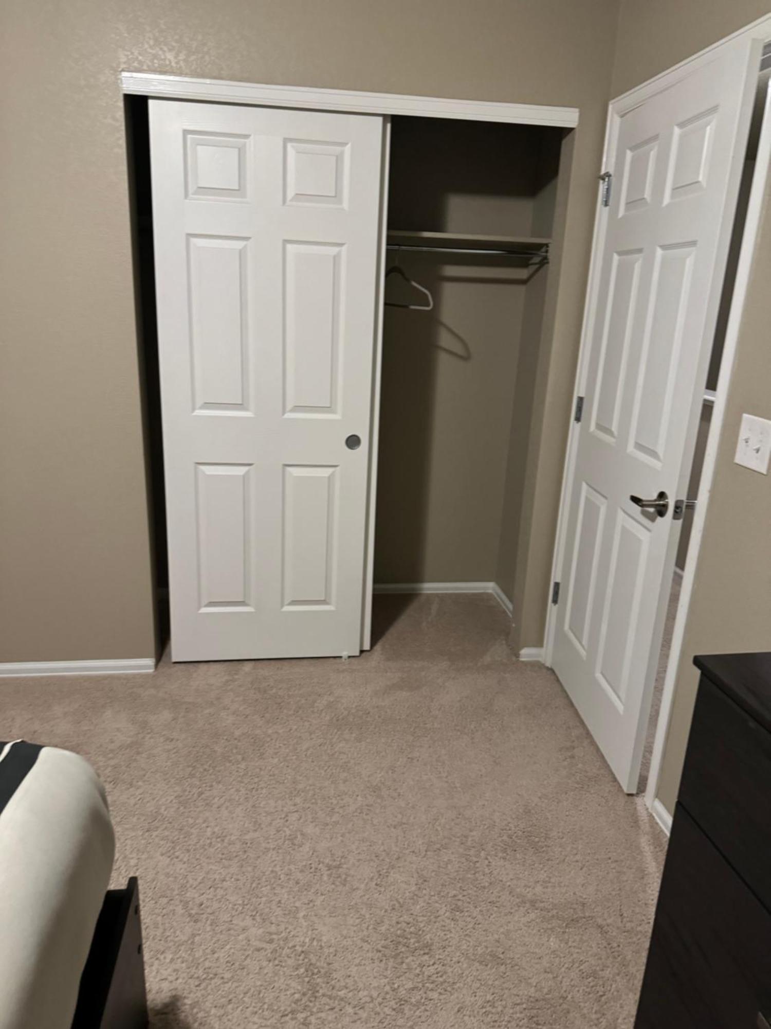 Humble Quarto em Acomodações Particulares *